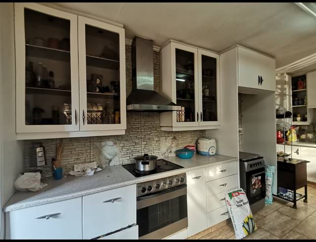 3 BEDROOM HOUSE FOR SALE IN REGENTS PARK